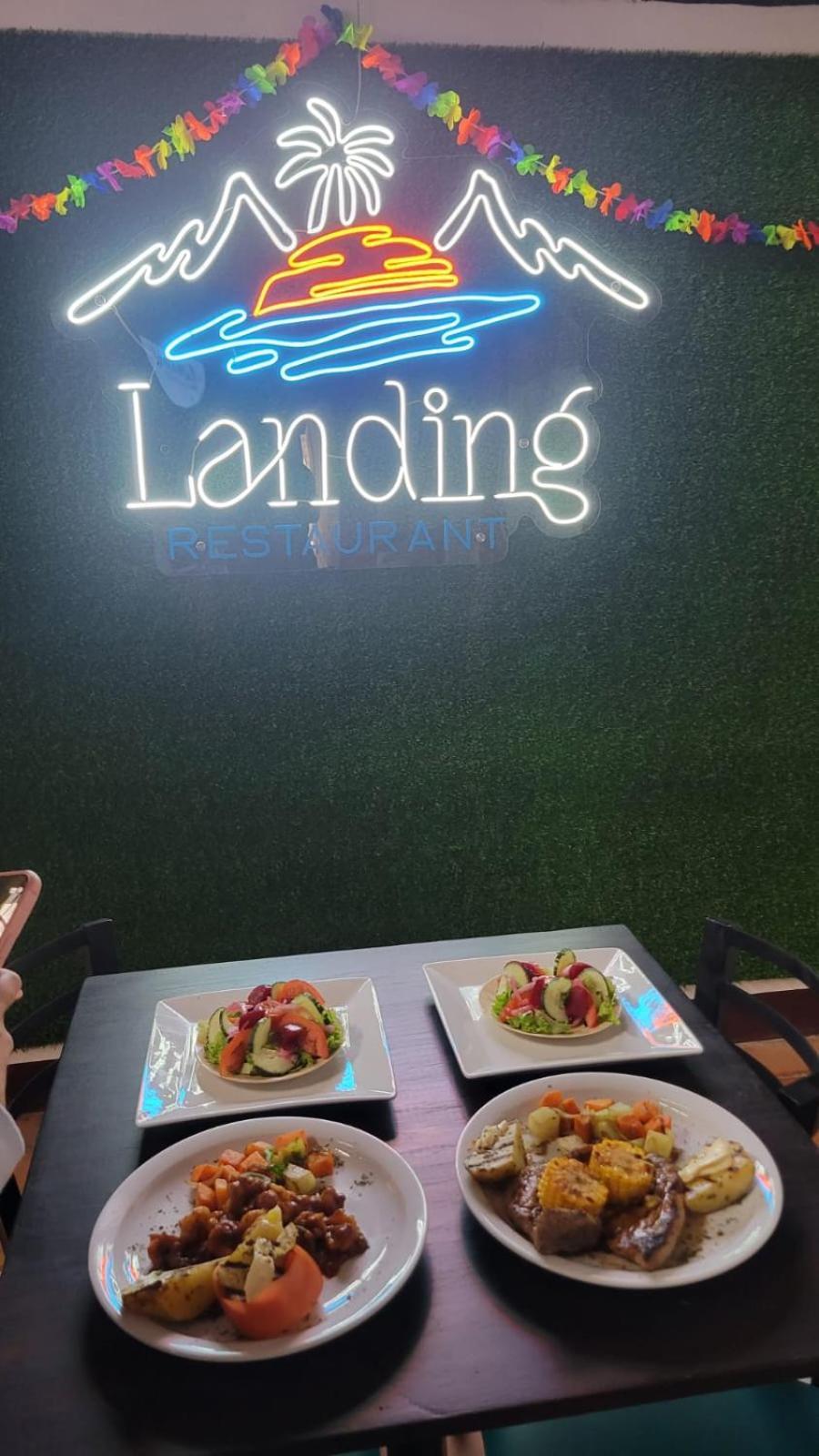 The Landing Hotel And Restaurant Moyogalpa Exteriör bild